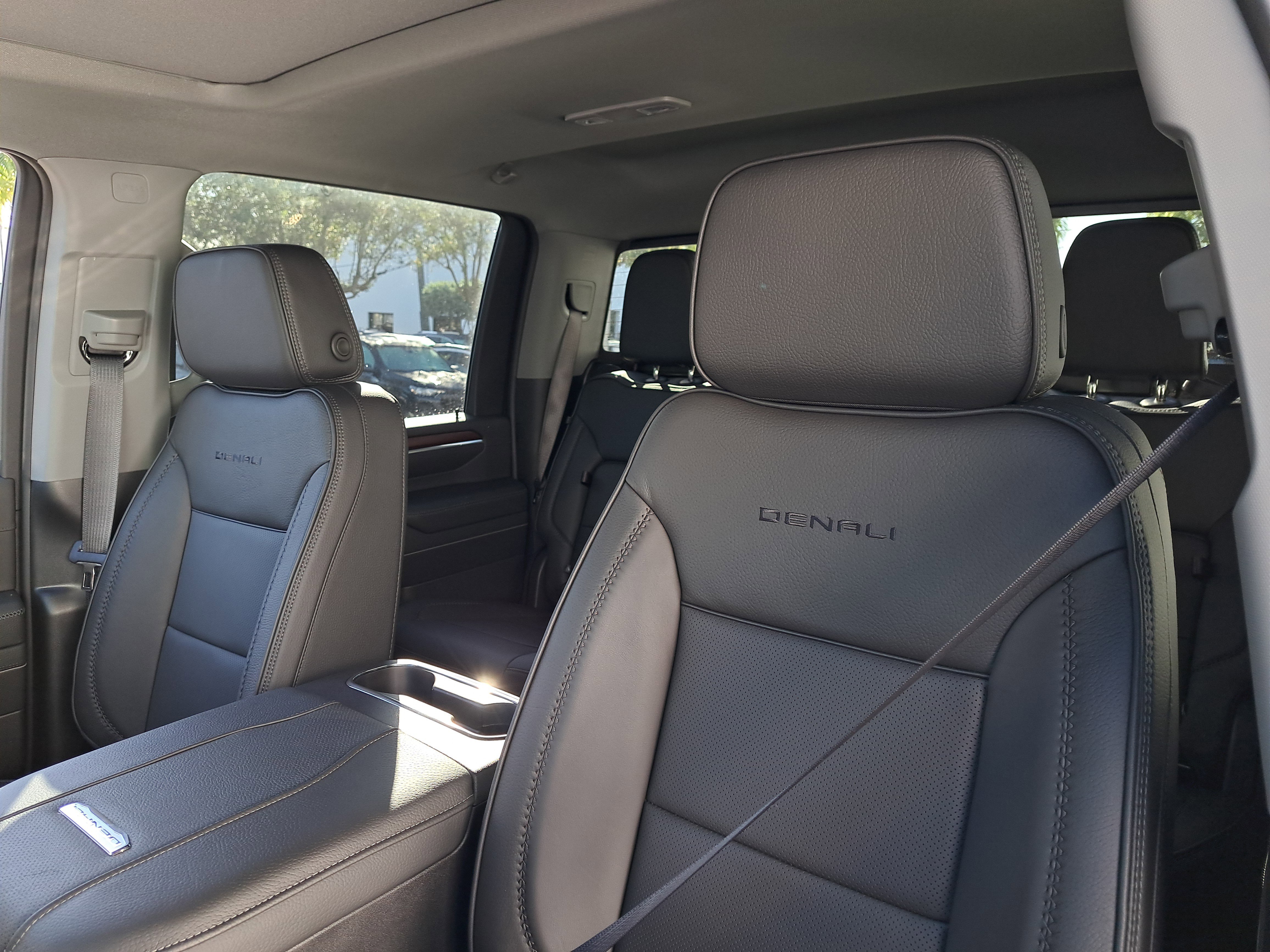 New 2026 GMC Sierra 2500 Denali w/ Denali Reserve Package image 21