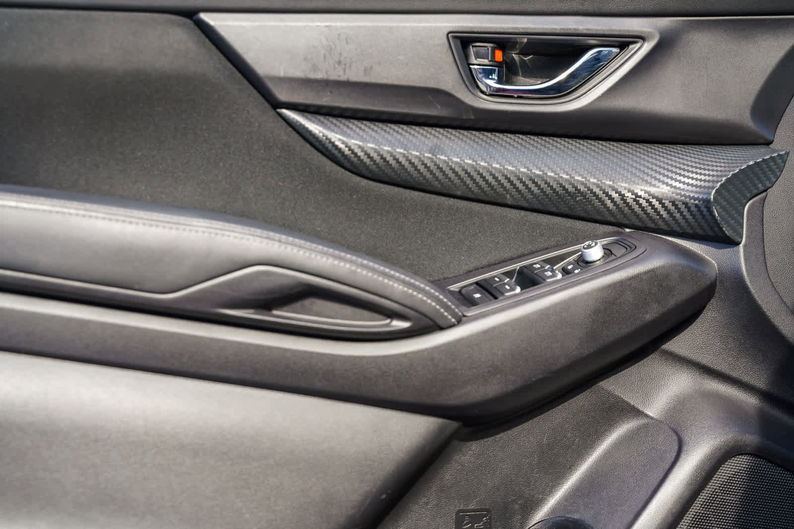 Used 2023 Subaru Ascent Premium w/ Convenience Package image 19