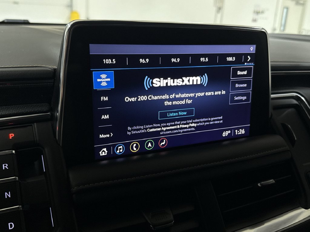 Used 2021 GMC Yukon AT4 w/ Rear Media and Nav Package AWD/4WD image 14