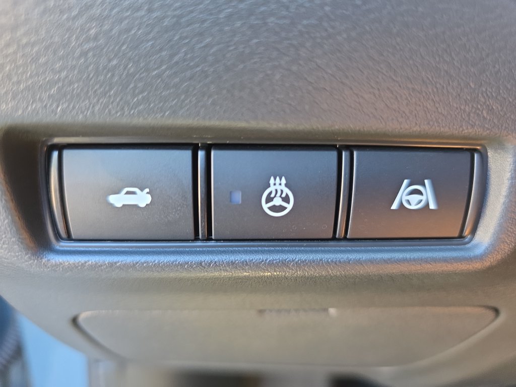 Certified 2026 Nissan Sentra SR w/ SR Premium Package FWD image 45