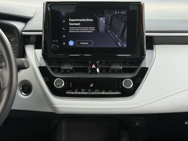 Used 2025 Toyota Corolla SE image 17