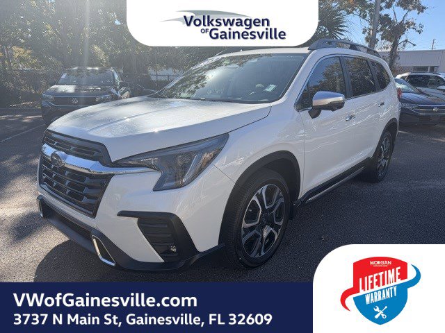 Used 2023 Subaru Ascent Touring image 3