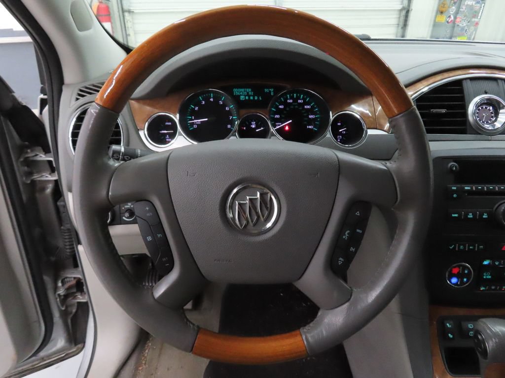 Used 2011 Buick Enclave CXL FWD image 14