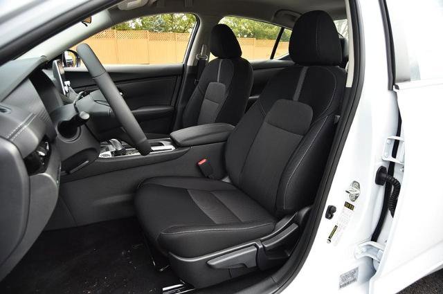 New 2025 Nissan Sentra SV w/ All-Weather Package image 19