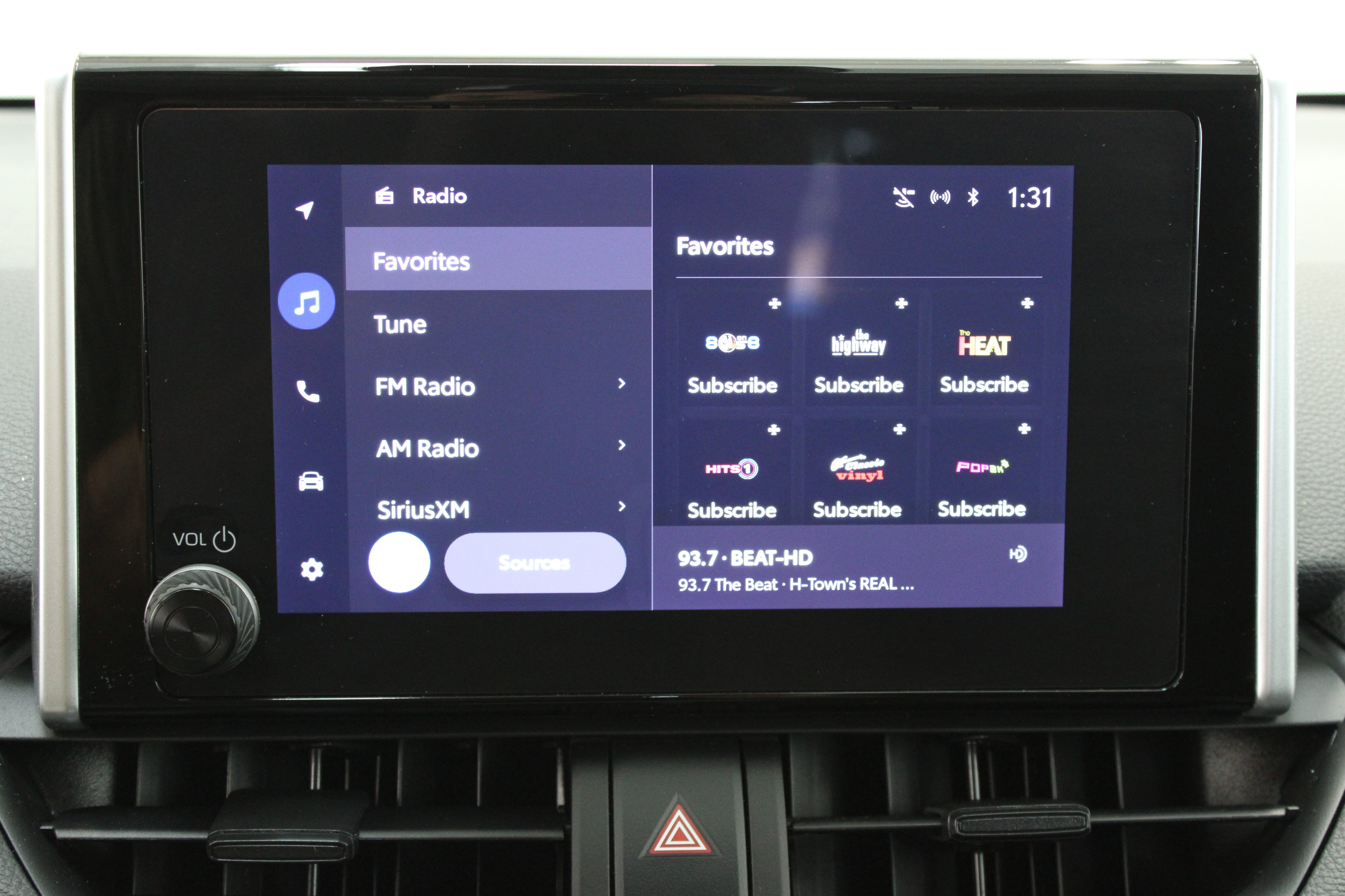 Used 2023 Toyota RAV4 LE FWD image 17