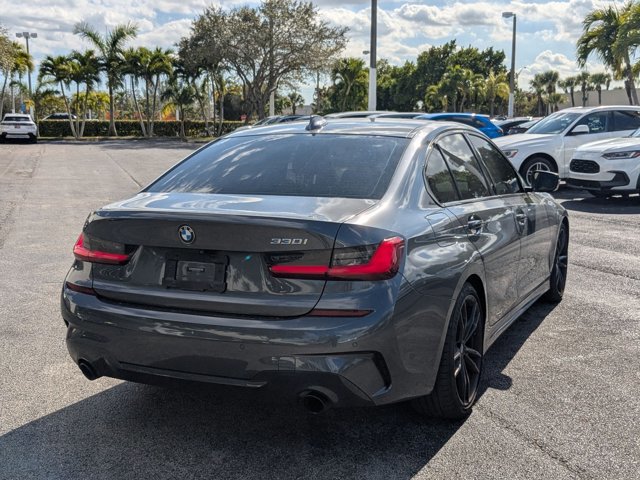 Used 2021 BMW 330i Sedan w/ M Sport Package image 3