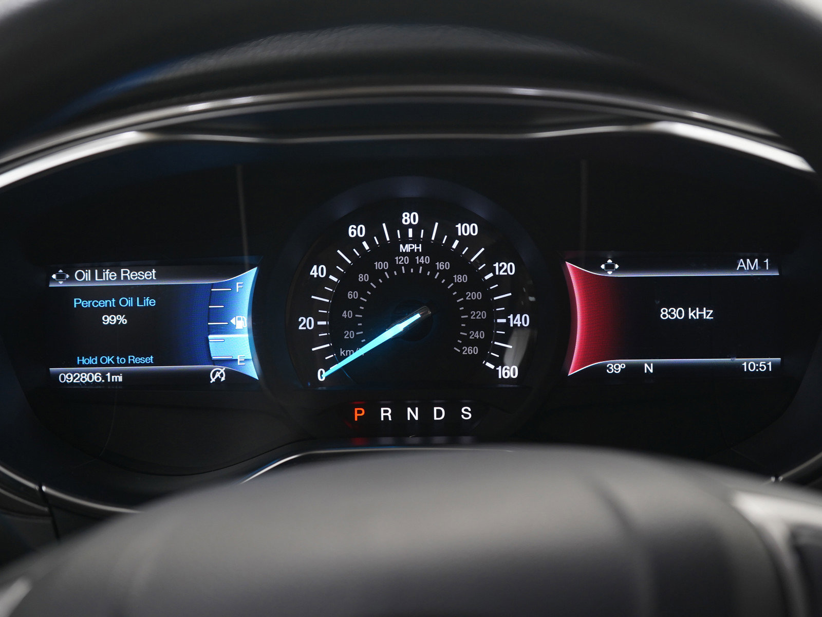 Used 2017 Ford Fusion SE w/ Fusion SE Technology Package image 23