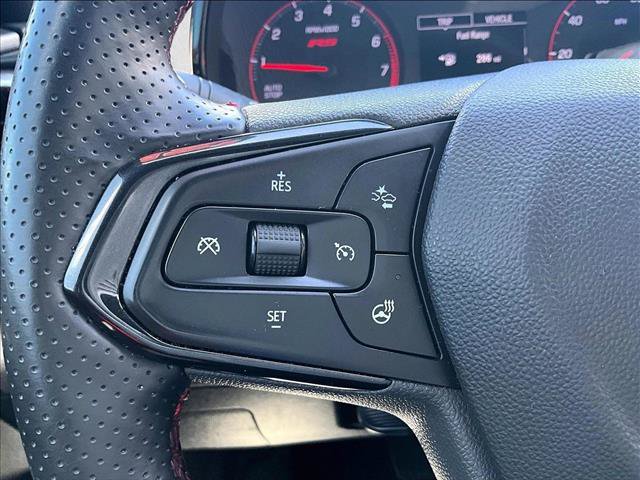 Used 2025 Chevrolet Trax RS w/ Sunroof Package FWD image 20