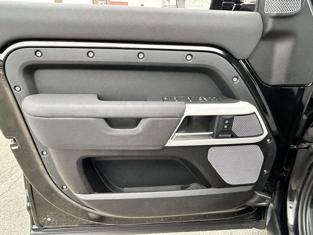 Used 2023 Land Rover Defender 130 SE AWD/4WD image 12