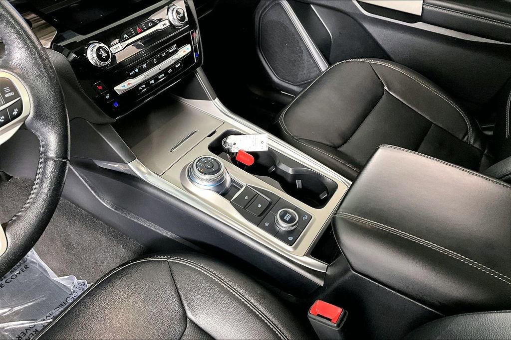 Used 2021 Ford Explorer Limited w/ Equipment Group 301A image 17