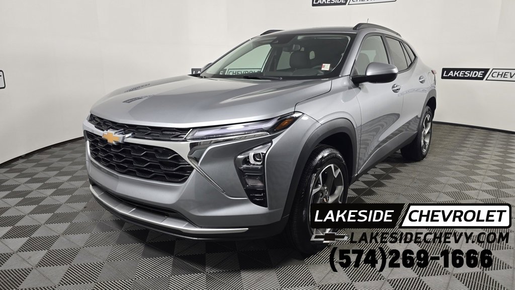 New 2025 Chevrolet Trax LT w/ Driver Confidence Package image 1