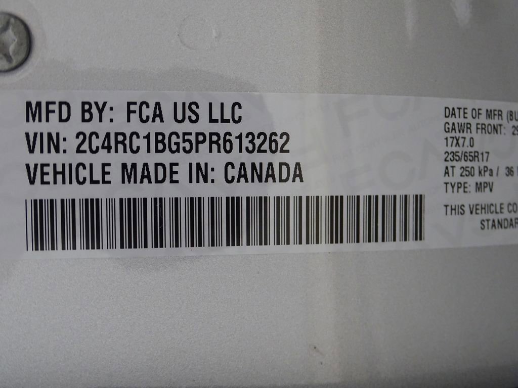 Used 2023 Chrysler Pacifica Touring-L image 22