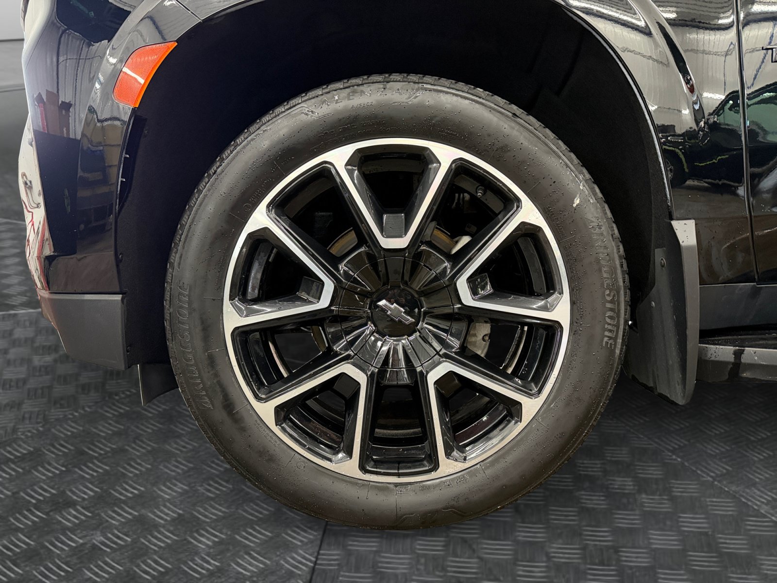 Used 2023 Chevrolet Tahoe RST w/ Luxury Package AWD/4WD image 37