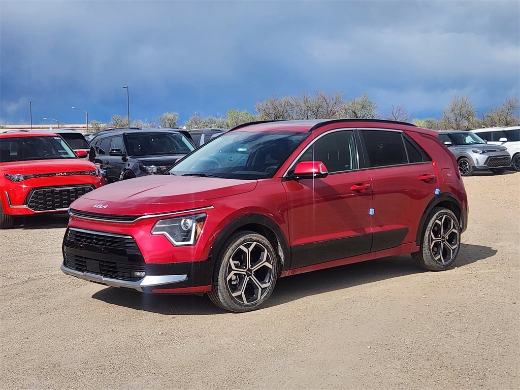 New 2025 Kia Niro EX Touring image 3