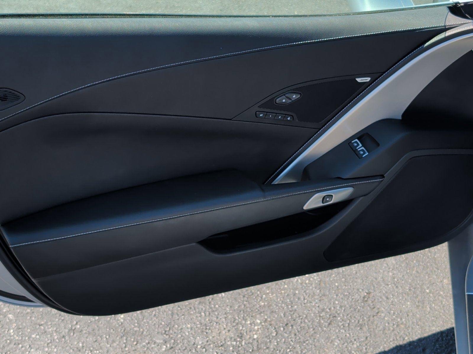 Used 2019 Chevrolet Corvette Stingray Convertible w/ 2LT Preferred Equipment Group RWD image 13