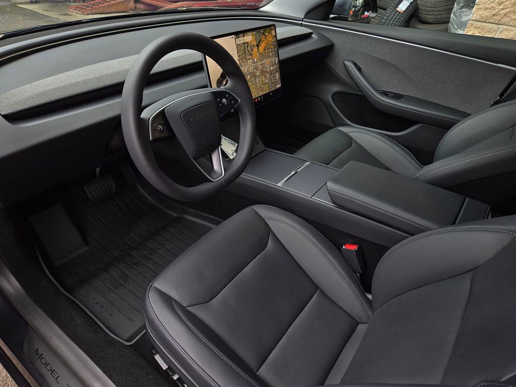 Used 2024 Tesla Model 3 Standard Range RWD image 9