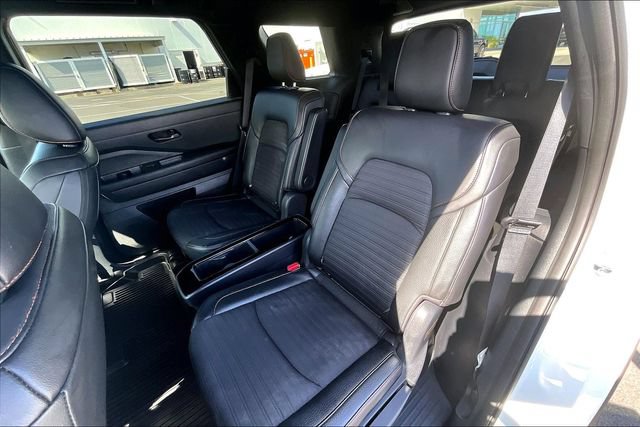 Used 2025 Nissan Pathfinder Rock Creek AWD/4WD image 28