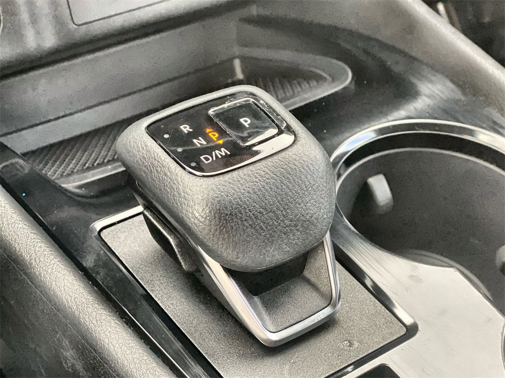 Used 2022 Nissan Rogue SV w/ SV Premium Package image 21