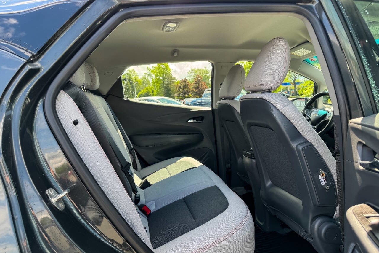 Used 2020 Chevrolet Bolt LT FWD image 15