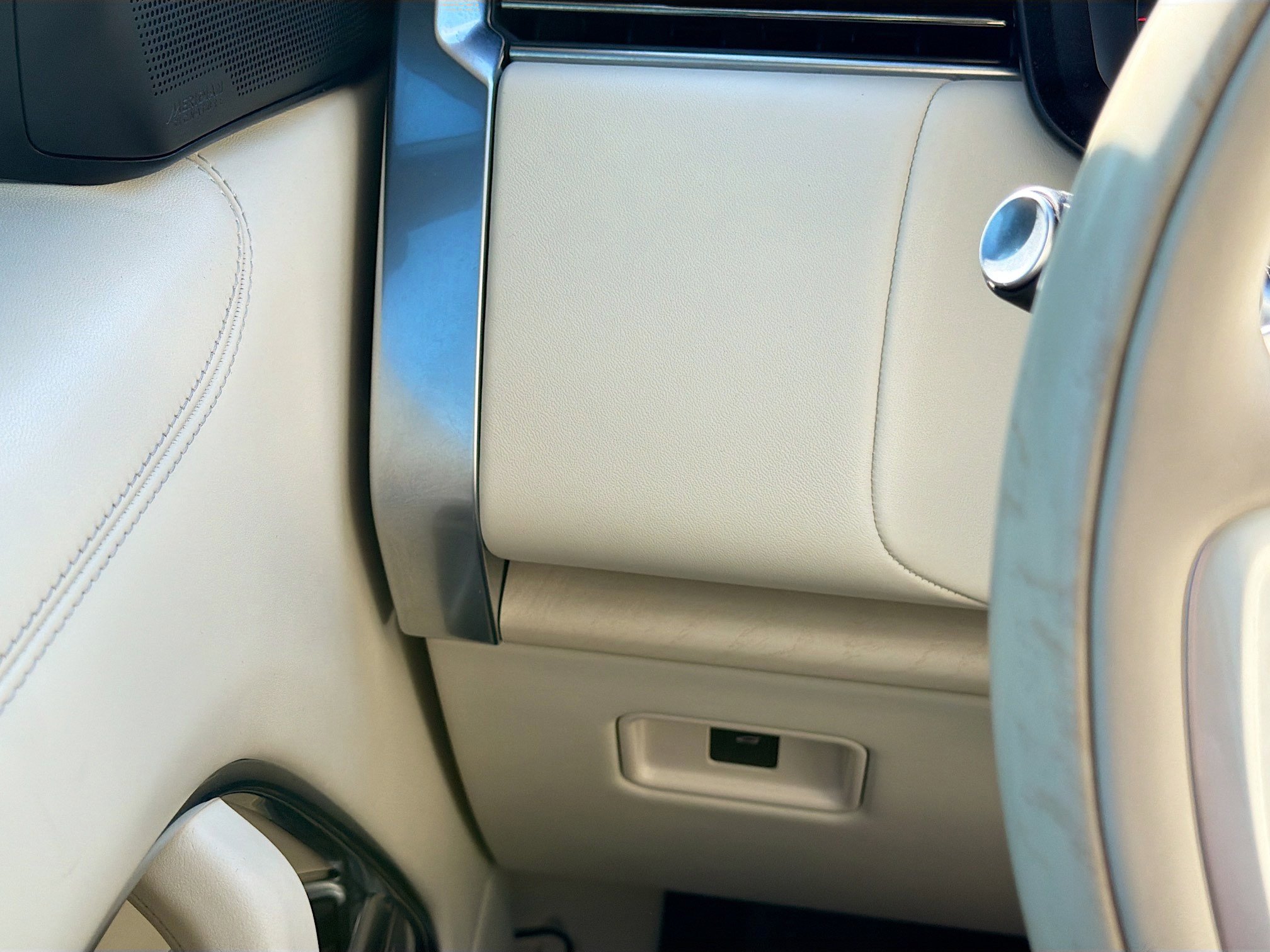 Used 2023 Land Rover Range Rover SV image 37