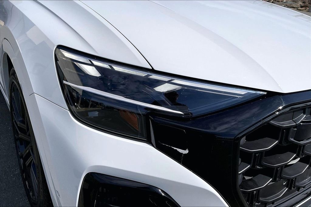 Used 2024 Audi SQ8 Premium Plus image 32