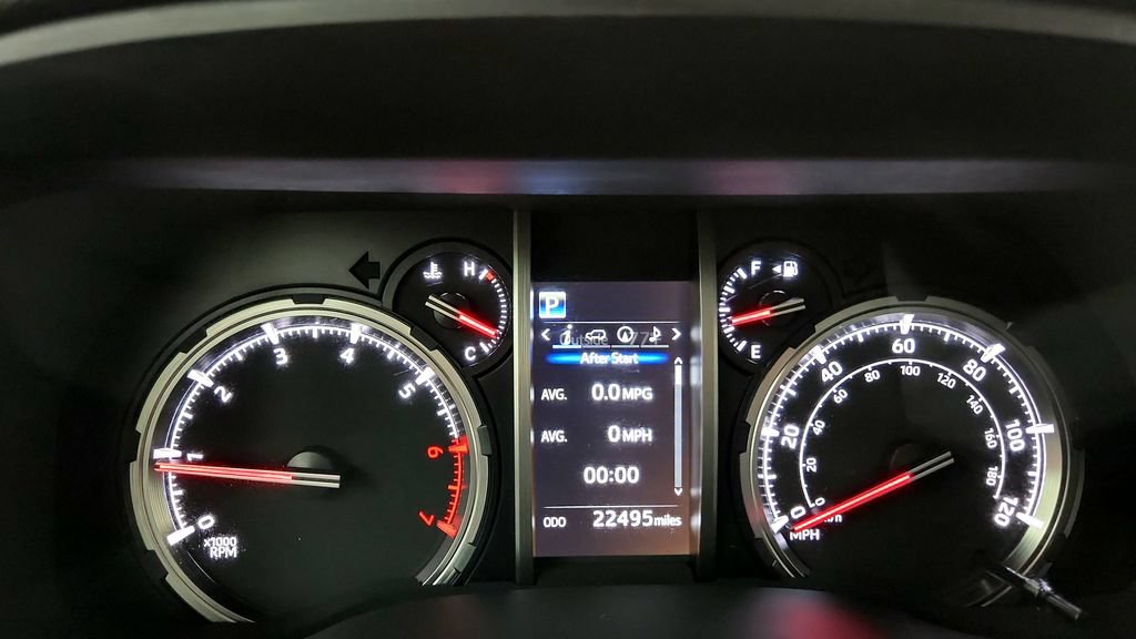 Certified 2024 Toyota 4Runner TRD Off-Road Premium w/ Moonroof Package AWD/4WD image 26