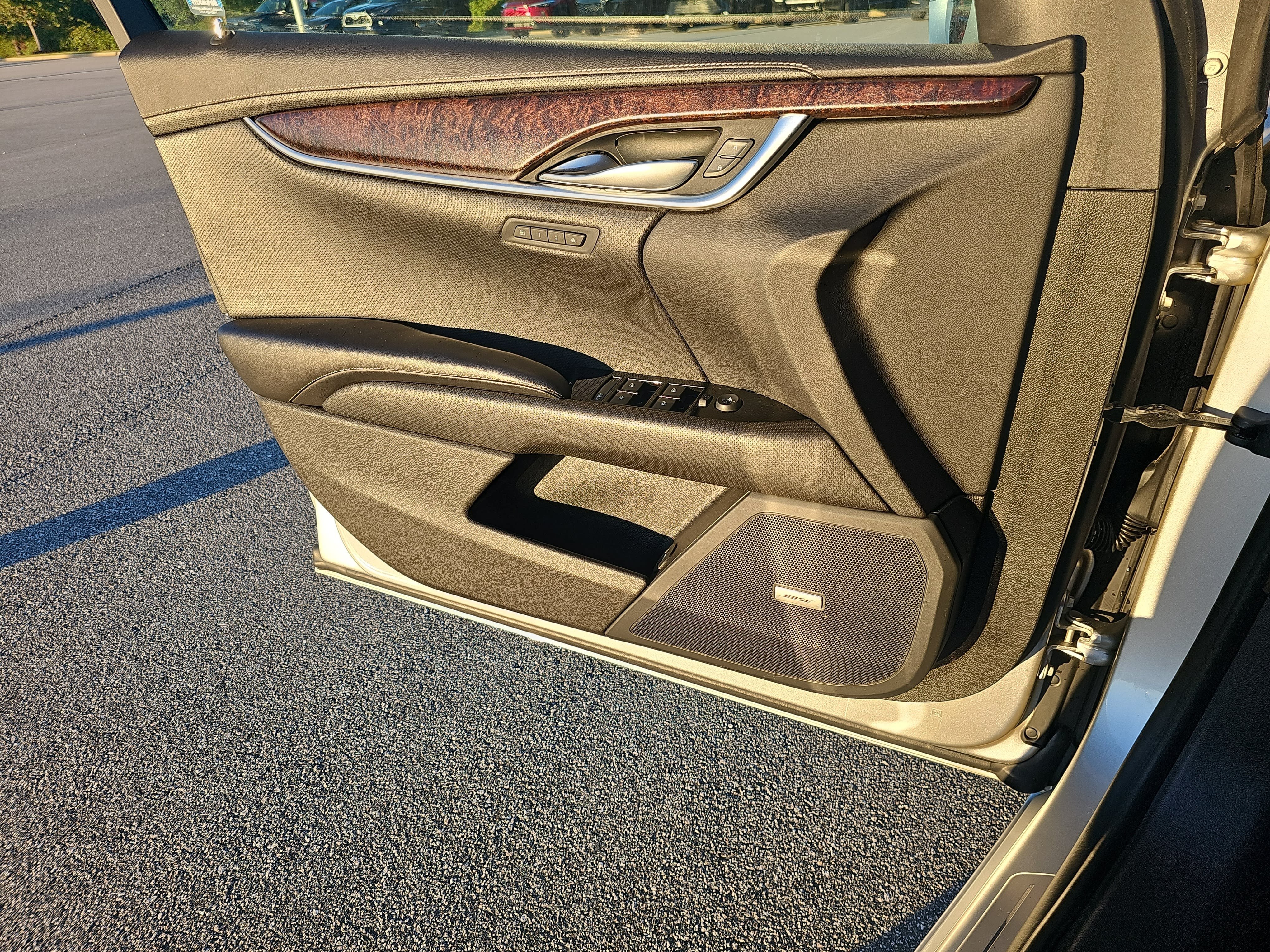 Used 2019 Cadillac XTS Luxury w/ Driver Awareness Package FWD image 27