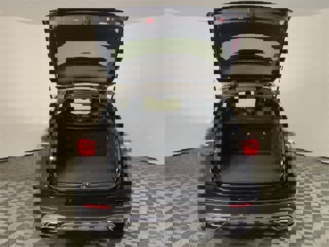 Certified 2026 Mercedes-Benz GLC 300 4MATIC image 34