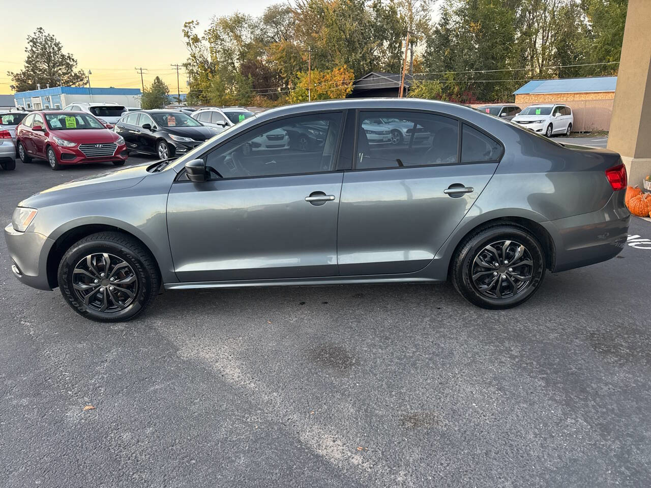 Used 2012 Volkswagen Jetta Sedan image 4