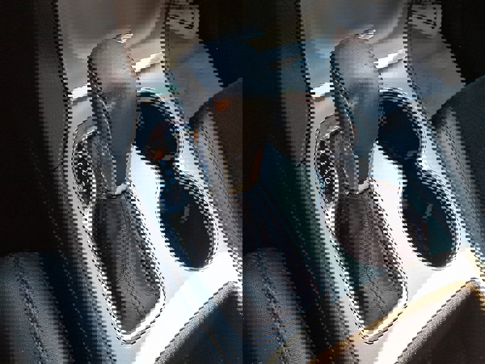 Used 2018 Jeep Grand Cherokee Altitude image 15