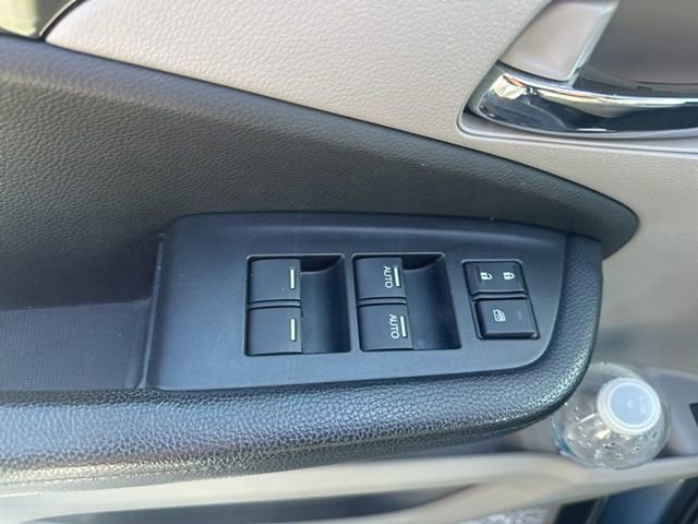 Used 2017 Honda Pilot Touring image 16