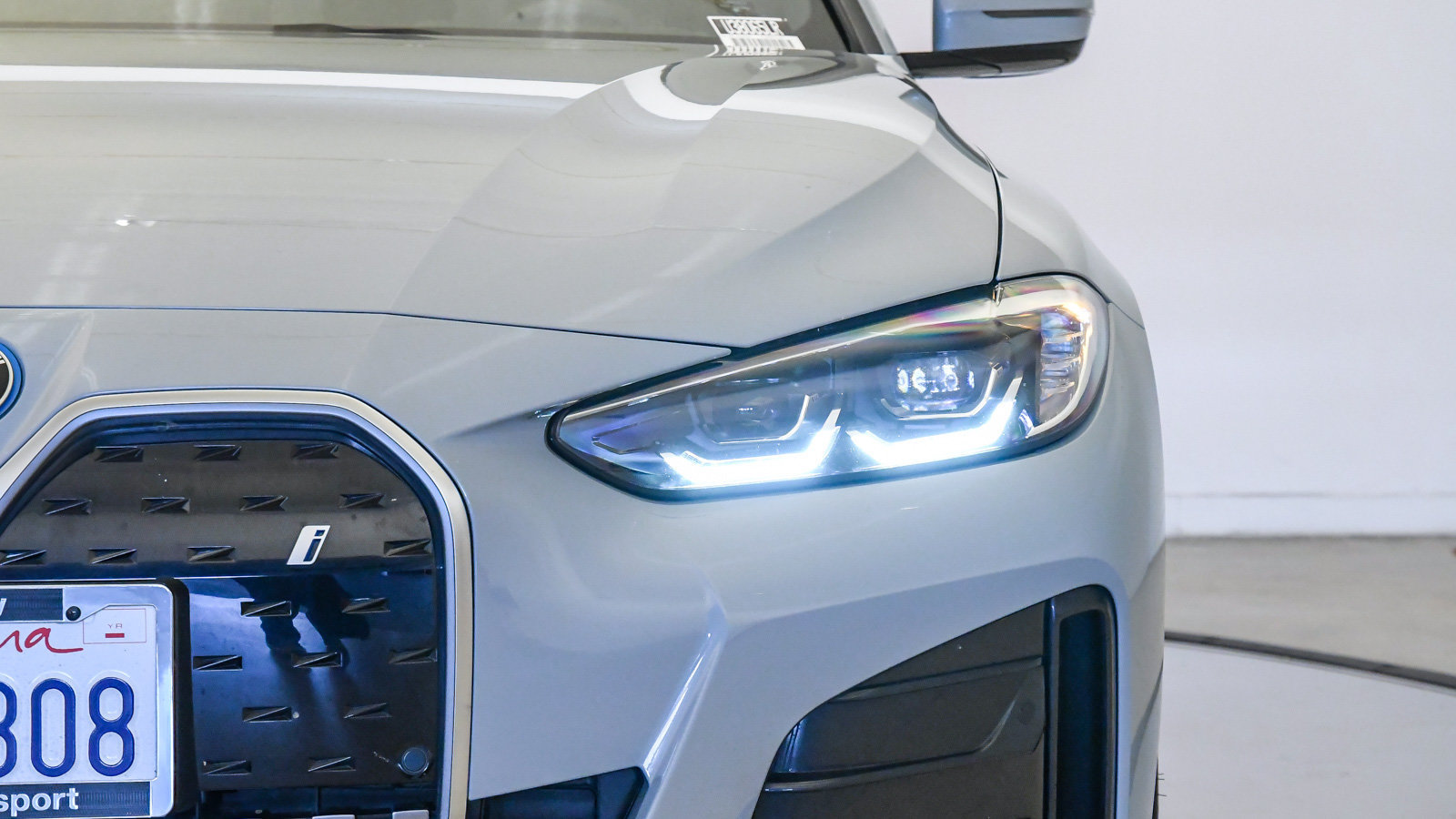 Certified 2024 BMW i4 eDrive35 w/ M Sport Package RWD image 9