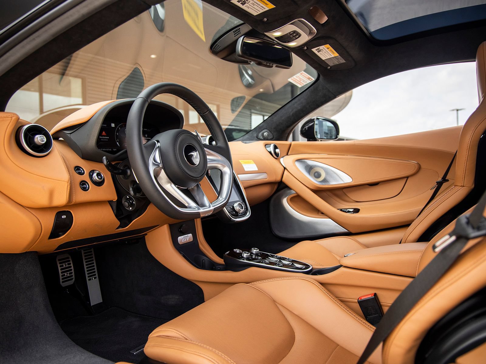 Used 2023 McLaren GT RWD image 27