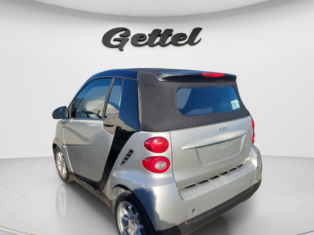 Used 2009 smart fortwo passion RWD image 5