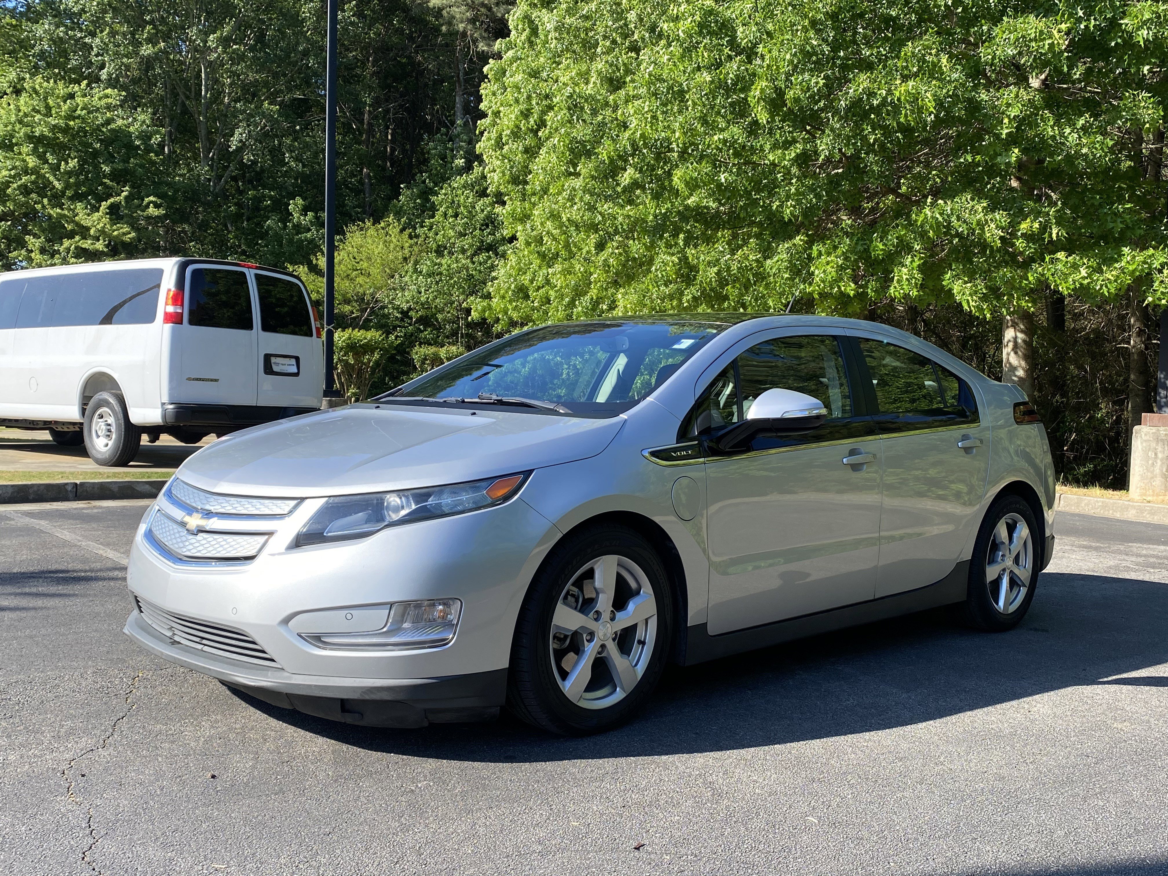 Used 2012 Chevrolet Volt Premium w/ Premium Trim Package FWD image 5