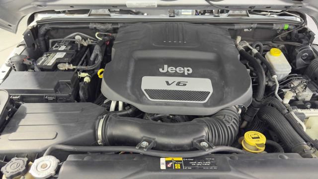Used 2018 Jeep Wrangler Sport AWD/4WD image 30