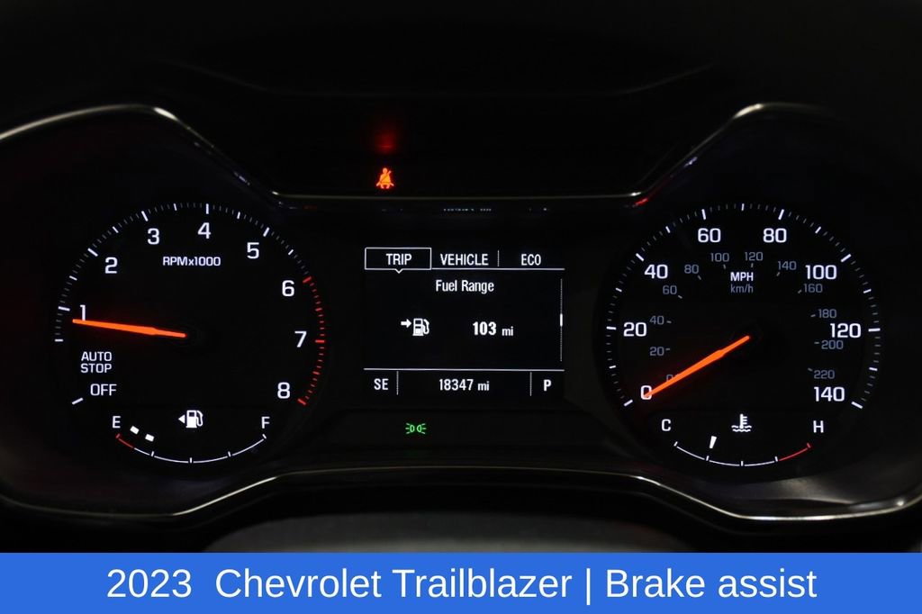 Used 2023 Chevrolet TrailBlazer LT FWD image 13