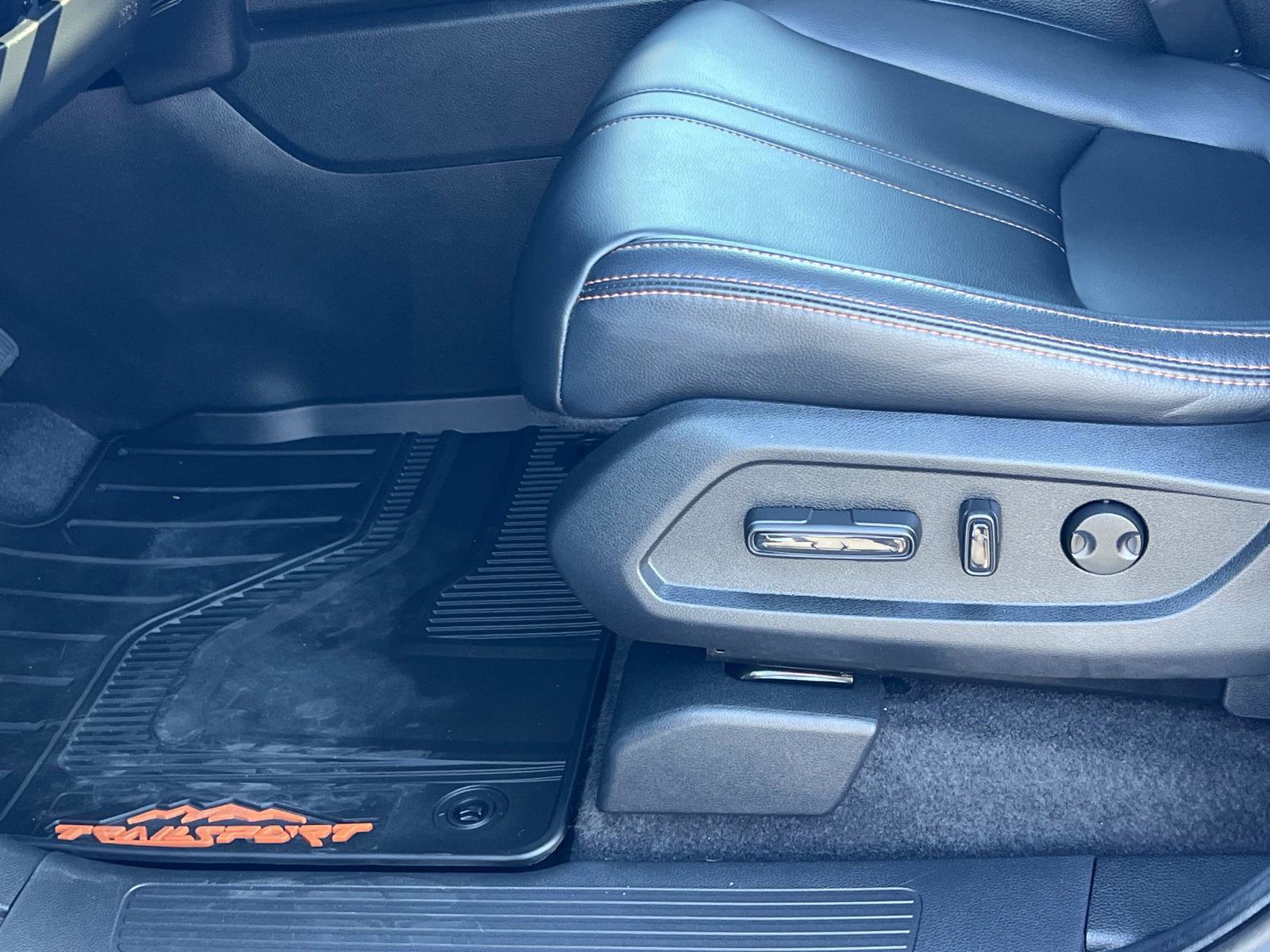 Used 2023 Honda Pilot TrailSport image 19