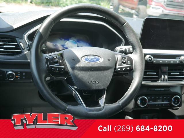 Used 2022 Ford Escape SEL w/ Technology Package AWD/4WD image 45