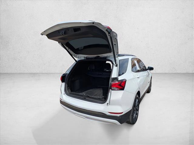 Used 2022 Chevrolet Equinox RS w/ Infotainment Package image 24