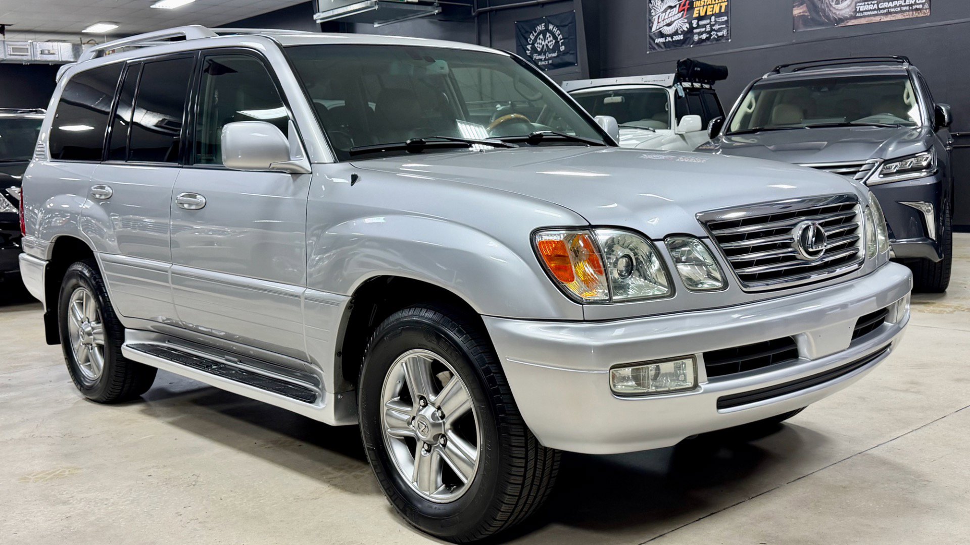 Used 2007 Lexus LX 470 4WD image 1