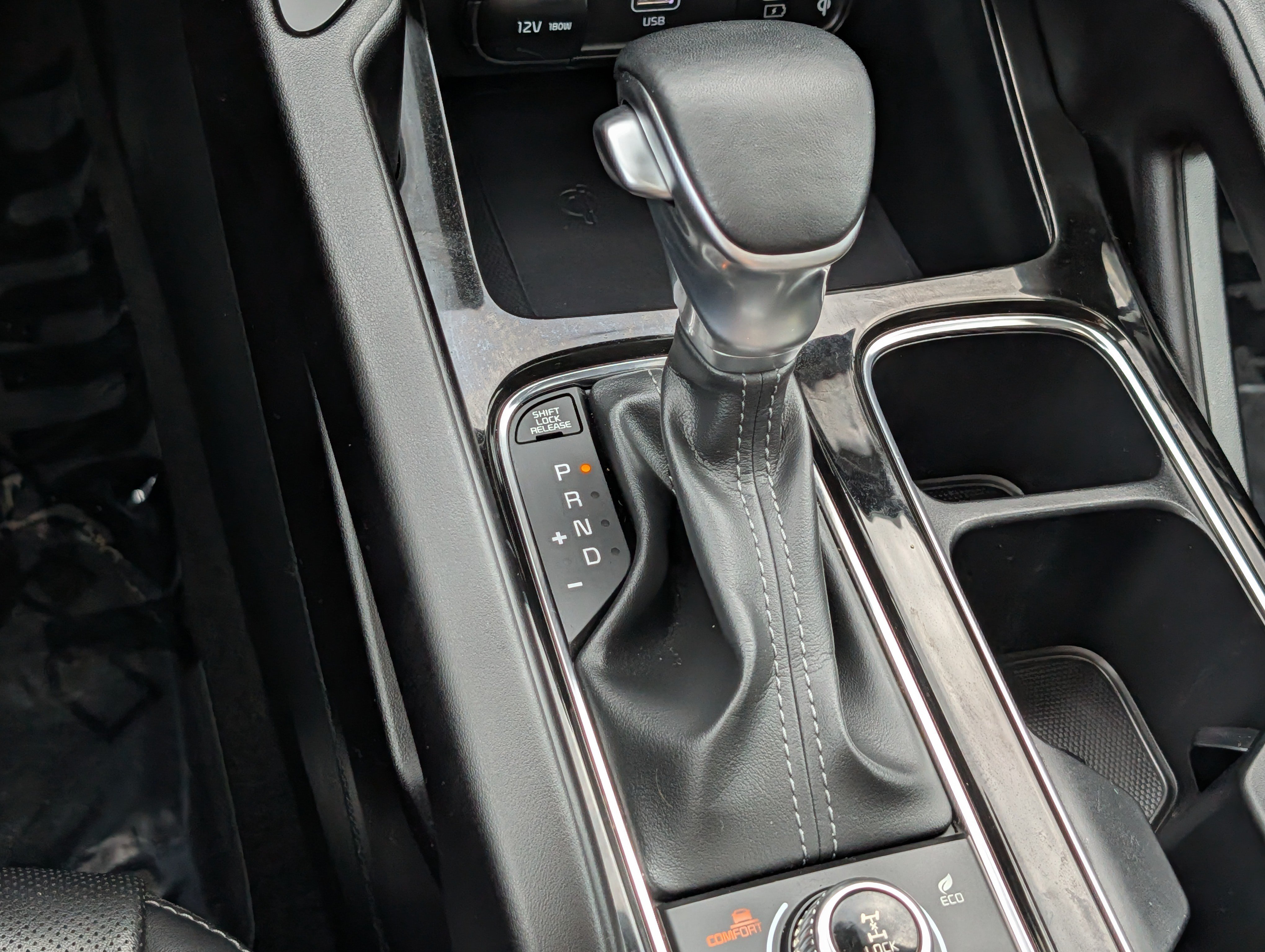 Certified 2024 Kia Telluride S w/ S Sunroof Package AWD/4WD image 24