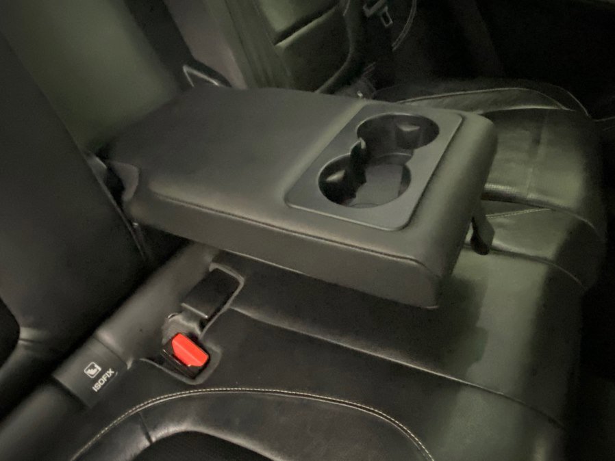 Used 2019 Jaguar F-PACE S image 43