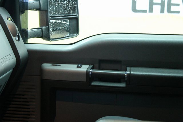 Used 2016 Ford F250 XLT w/ XLT Interior Package image 10