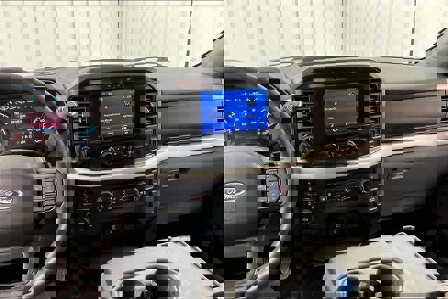 Used 2022 Ford F150 XLT w/ Trailer Tow Package image 6