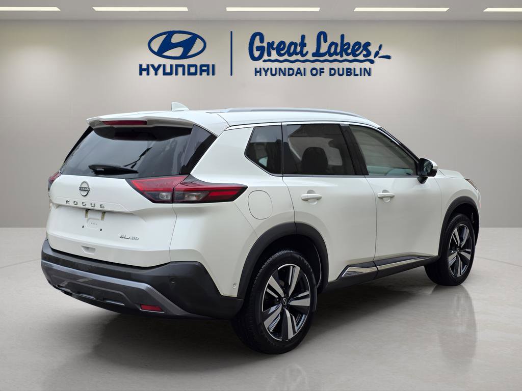 Used 2023 Nissan Rogue SL w/ SL Premium Package image 5