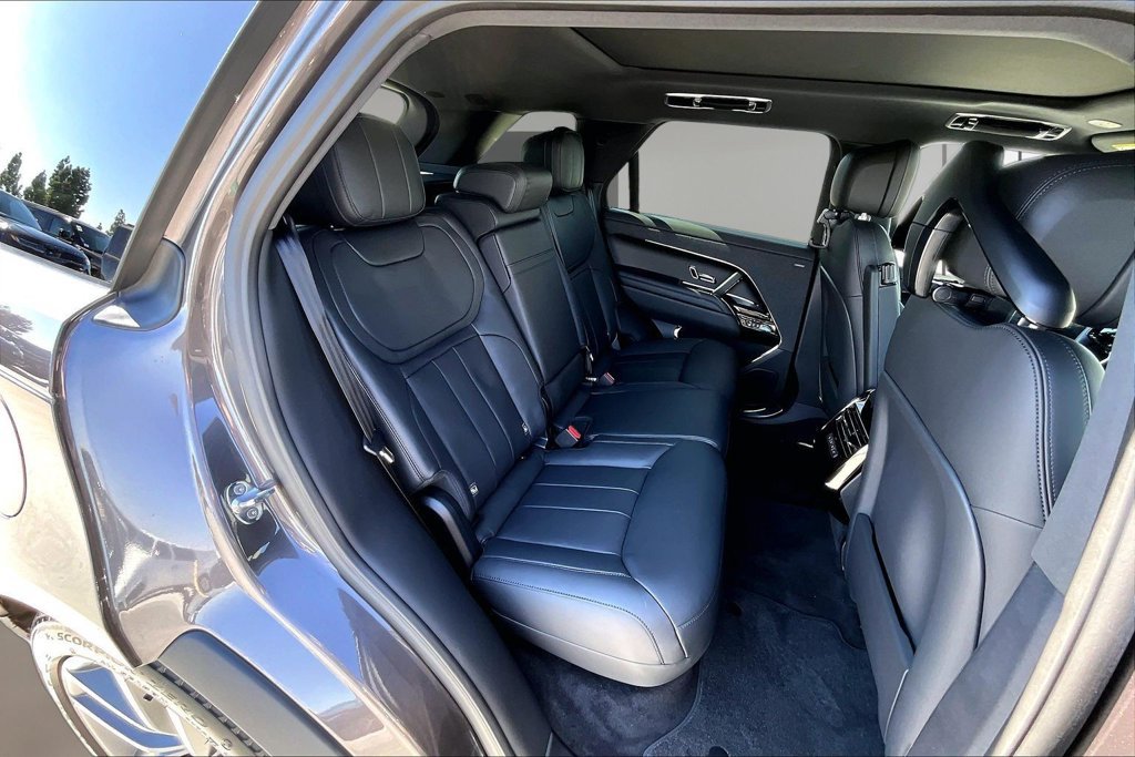 New 2026 Land Rover Range Rover Sport Dynamic SE AWD/4WD image 10
