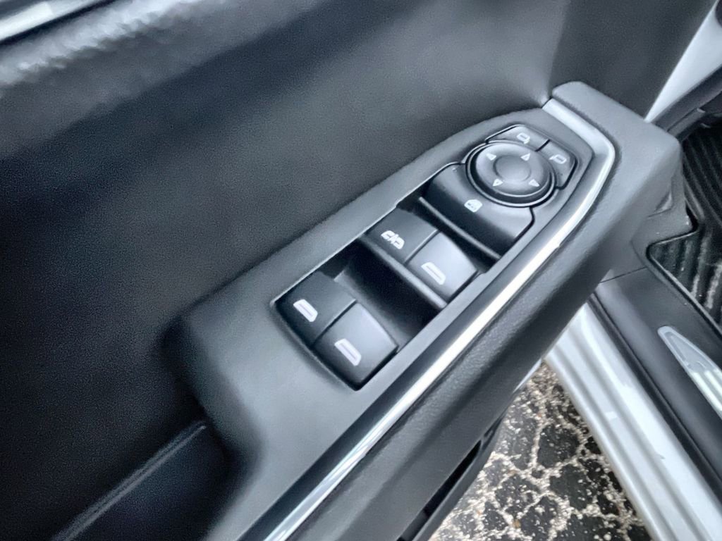 New 2025 GMC Sierra 1500 Elevation image 31