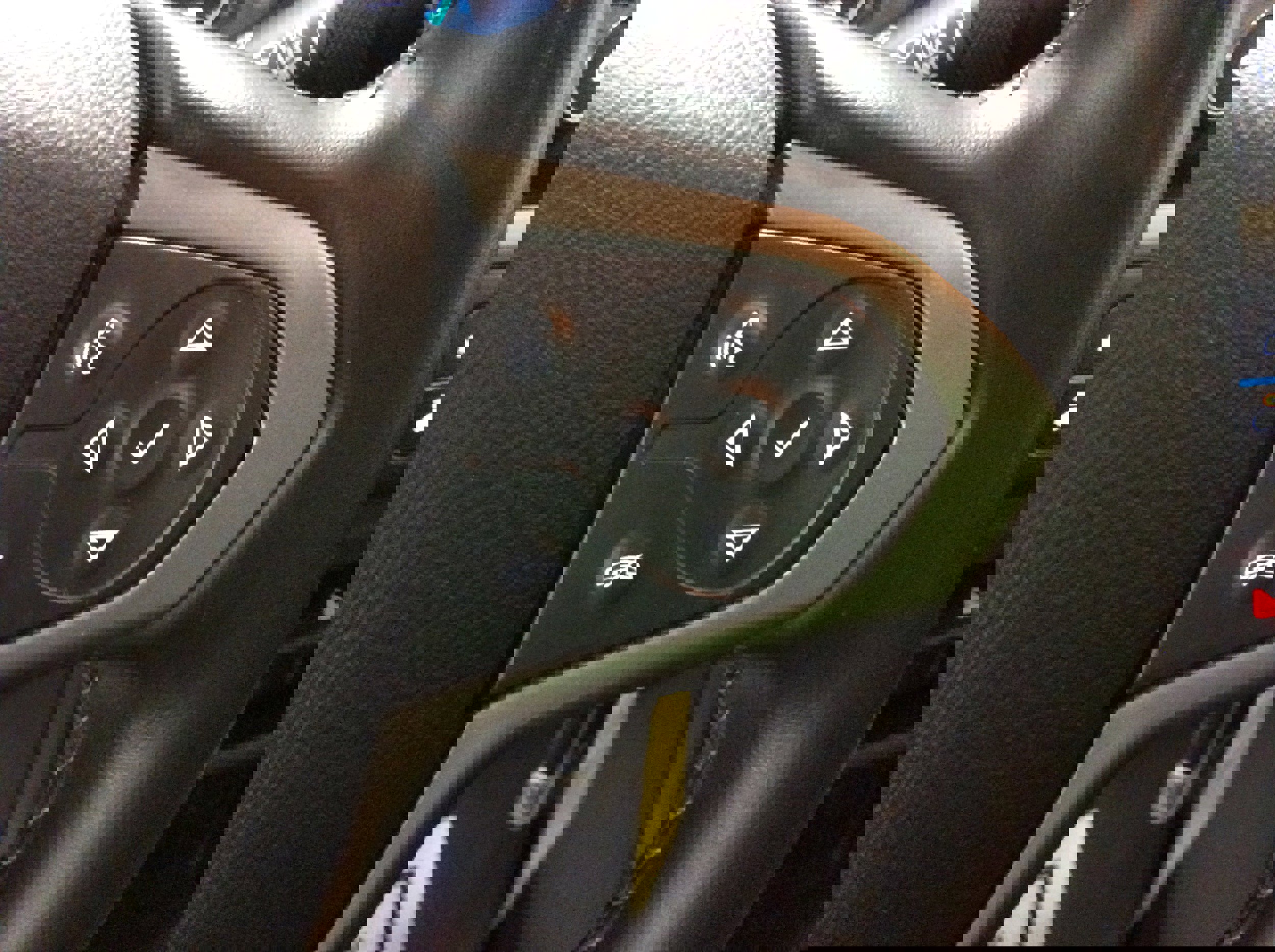 Used 2018 Chevrolet Colorado Z71 w/ Centennial Edition image 19