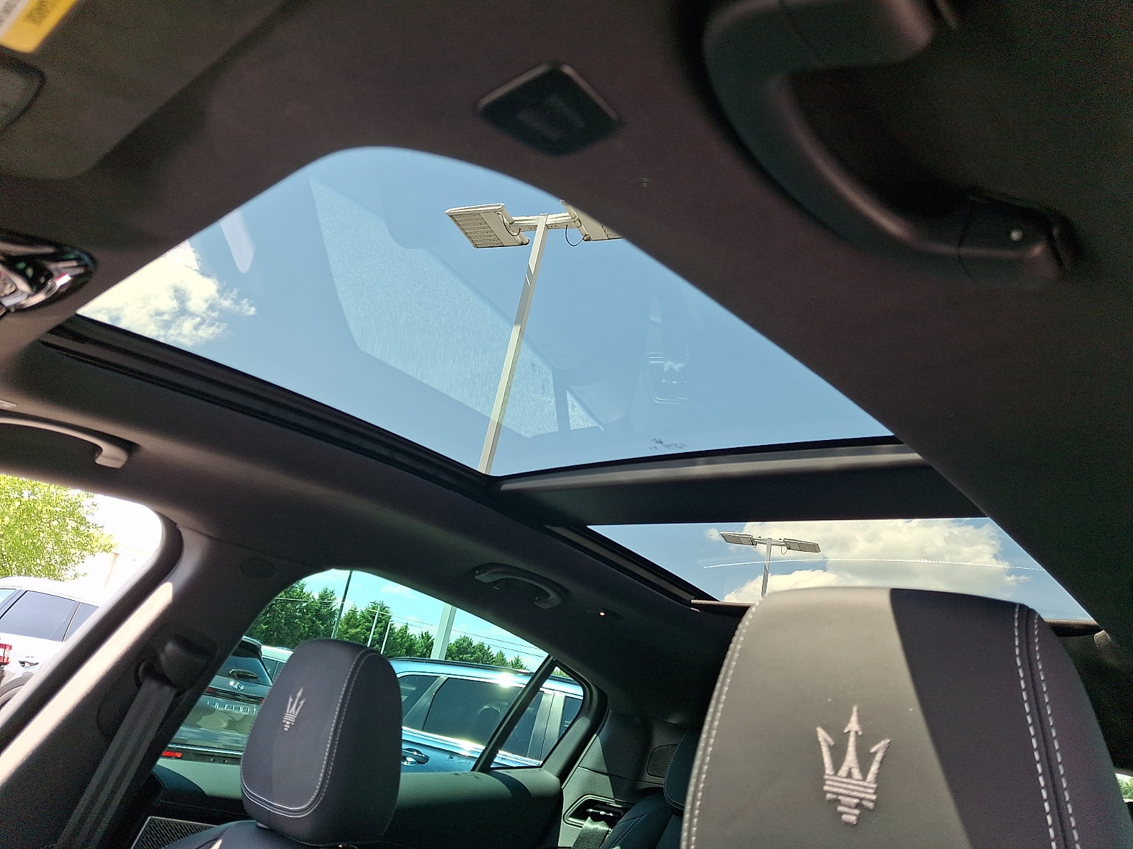 Certified 2025 Maserati Grecale GT AWD/4WD image 13